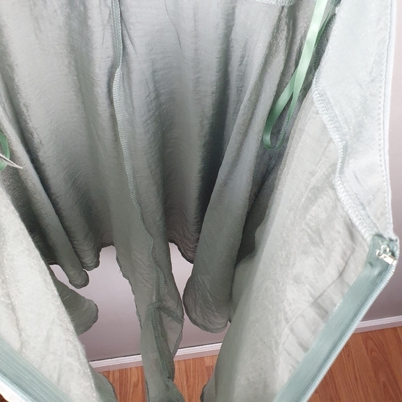 ANGEL BIBA Flowy Romper Low Back Spaghetti Strap Sage Green Women's‎ Size 10 - Picture 7 of 9